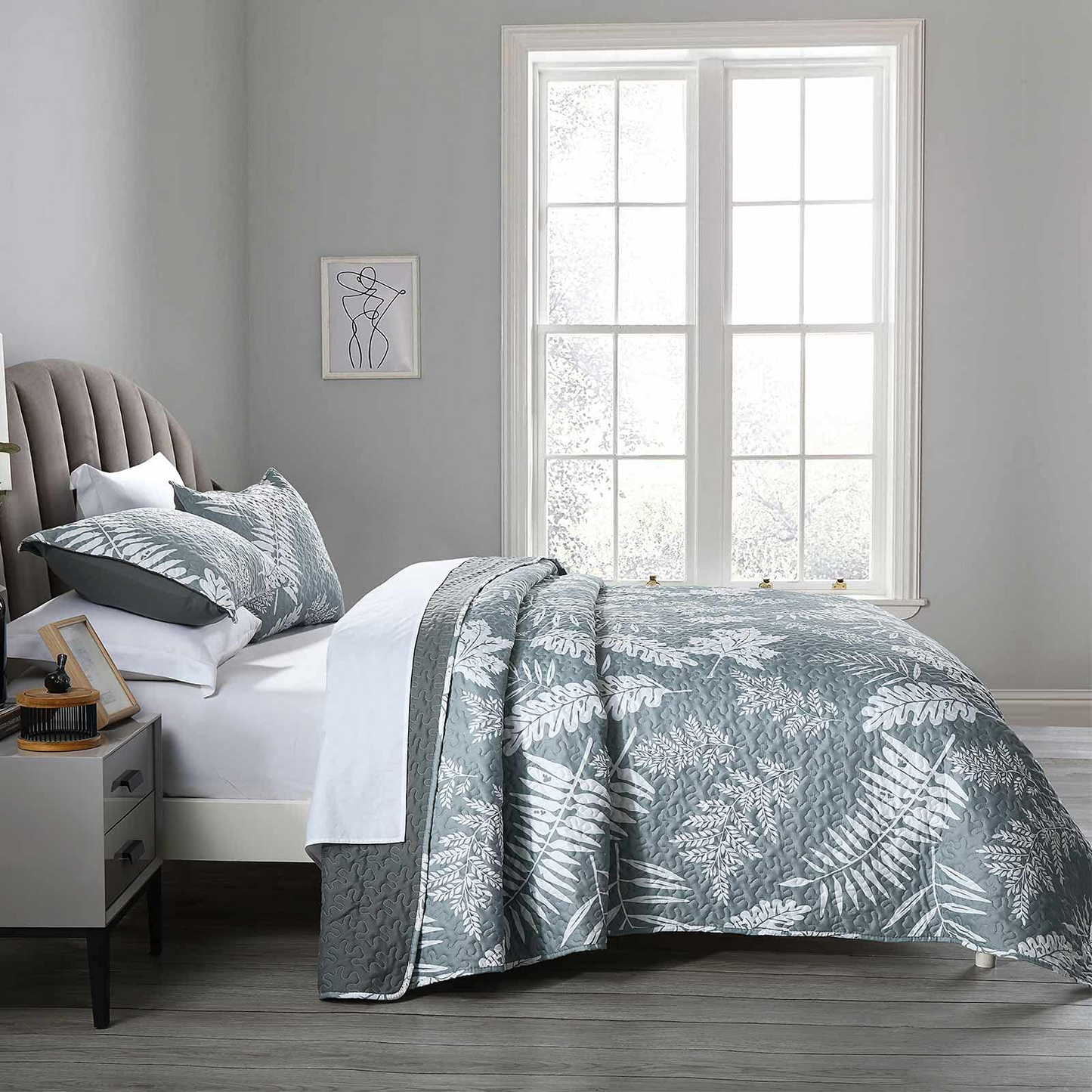 3-Piece Queen Quilt Set, Lightweight Soft Warm Full Size Quilt Bedspread Coverlet (90x90 in) with 2 Pillow Shams (20x26 in) for All Season, Leaf Print