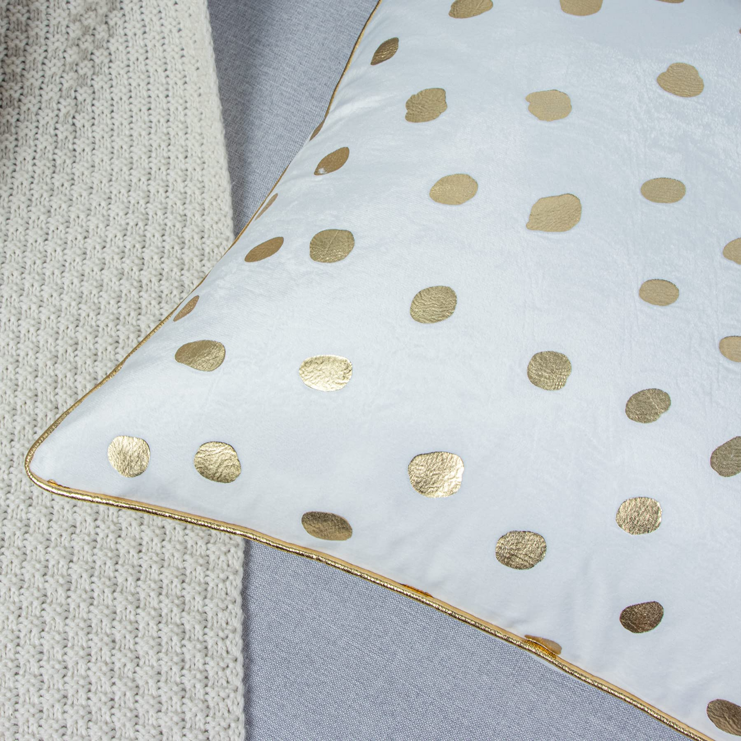 GREAGLE Throw Pillow Covers Cases Soft Gold Stamping Cushion Covers for Living Room