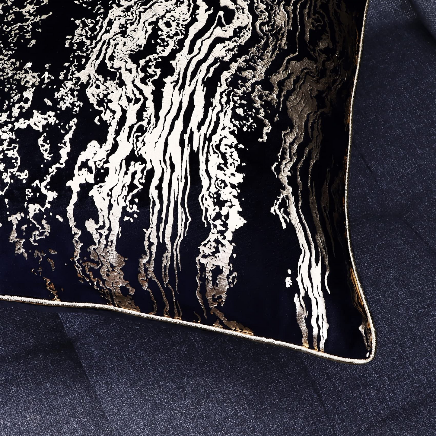 GREAGLE Throw Pillow Covers Cases, Pack of 2 Soft Decorative Gold Stamping