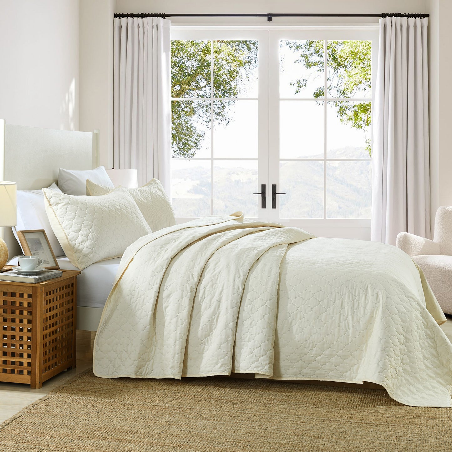 3-Piece Queen King Quilt Set Soft Warm Reversible Lightweight Bedspread Coverlet