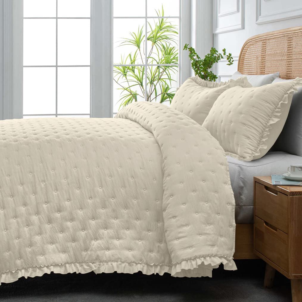 3-Piece Queen Beige Quilt Set,Soft Warm Ultrasonic Reversible Pleated Ruffled Coverlet Bedspread Set (90 x 90 Inch) with 2 Pillow Sham (20 x 26 Inch)
