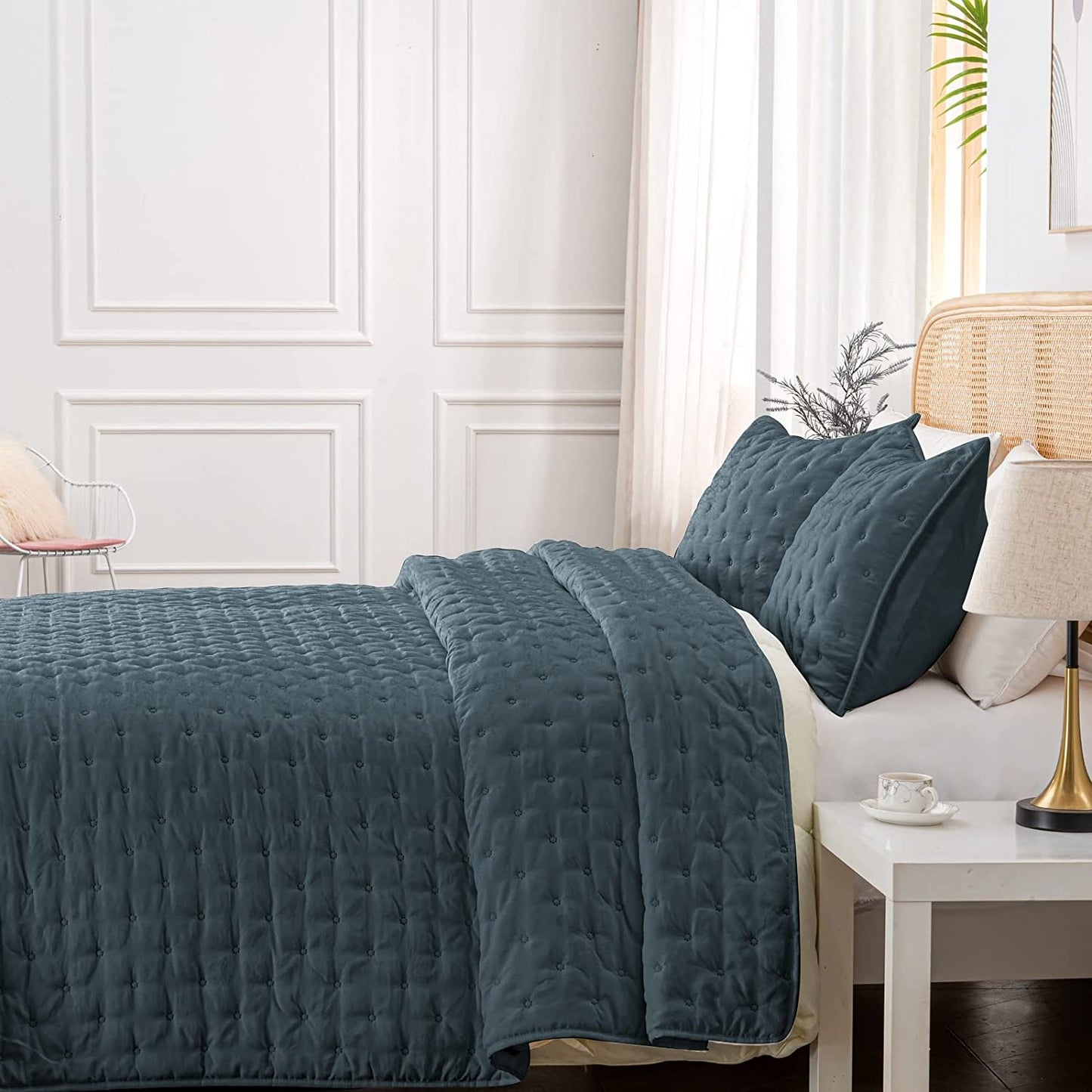 3-Piece Queen Dark Slate Grey Quilt Set,Soft Warm Ultrasonic Reversible Coverlet Bedspread Set with 2 Pillow Sham
