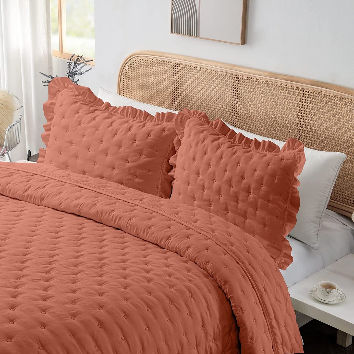 3-Piece King Burnt Orange Quilt Set,Soft Warm Ultrasonic Reversible Pleated Ruffled Coverlet Bedspread Set (104 x 90 Inch) with 2 Pillow Sham (20 x 36 Inch)