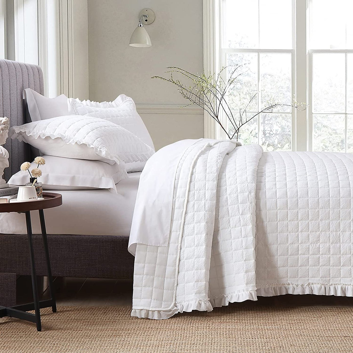 3-Piece King/Queen Pleated Ruffled Quilt Set,White Soft Reversible Coverlet Bedspread Set,With 2 Pillow Sham