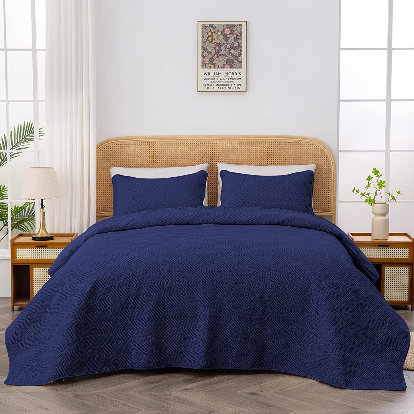 3-Piece Navy Blue Queen Size Quilt Set,Soft Warm Geometric Ultrasonic Reversible Coverlet Bedspread Set (90 x 90 Inch) with 2 Pillow Sham (20 x 26 Inch)