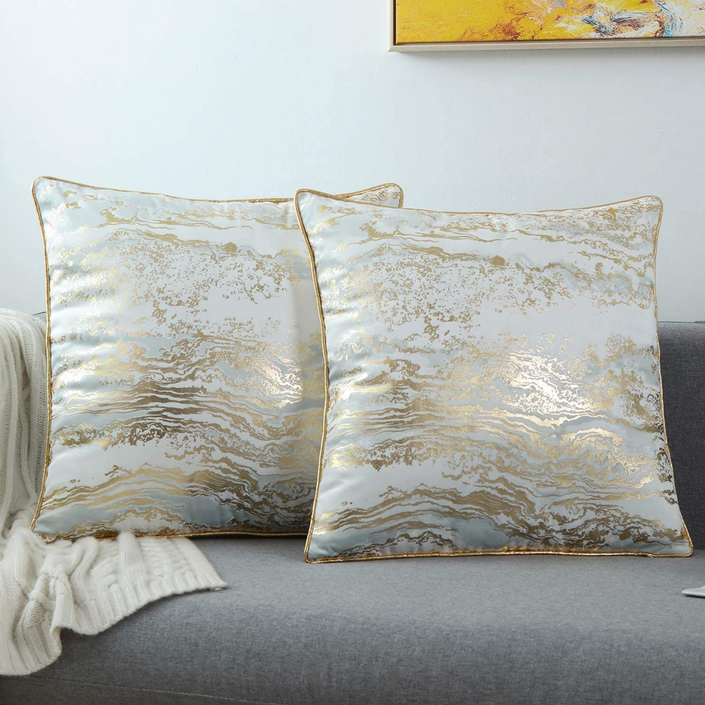 GREAGLE Throw Pillow Covers Cases Pack of 2 Soft Decorative Luxury Velvet White Gold
