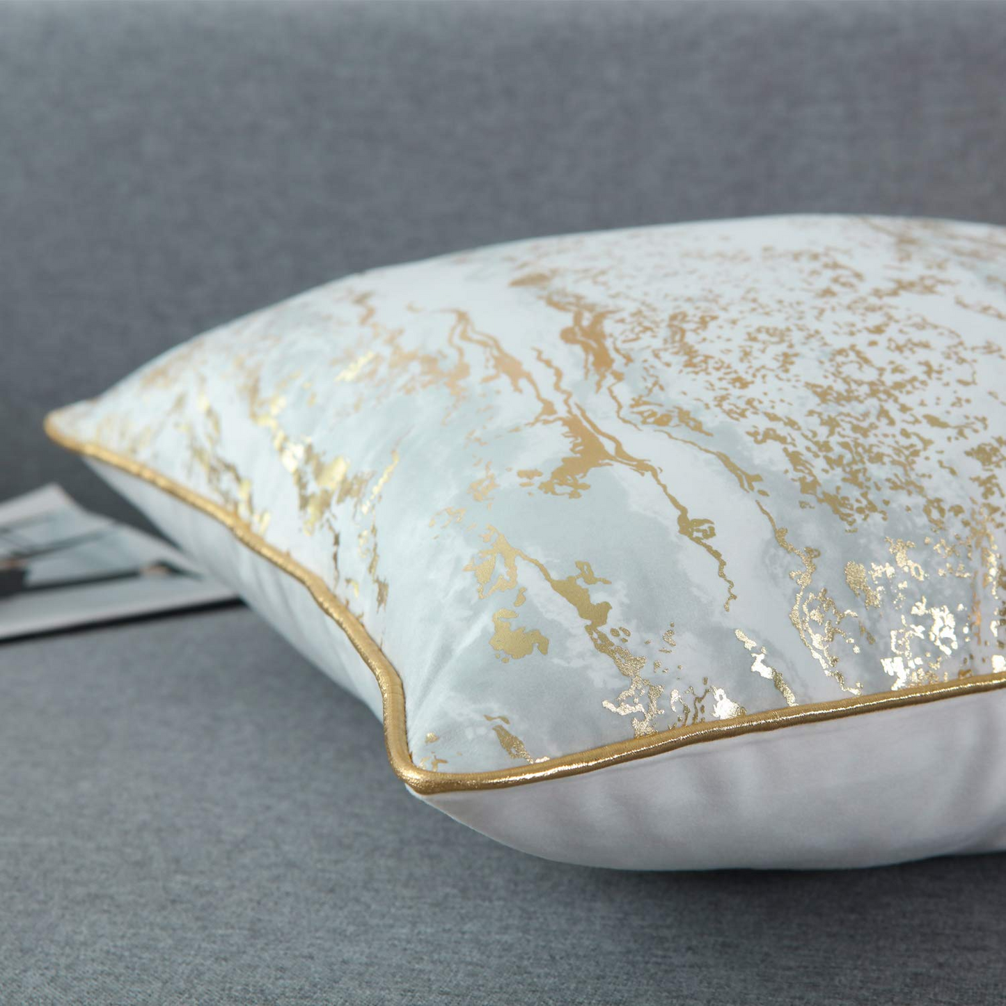 GREAGLE Throw Pillow Covers Cases Pack of 2 Soft Decorative Luxury Velvet White Gold
