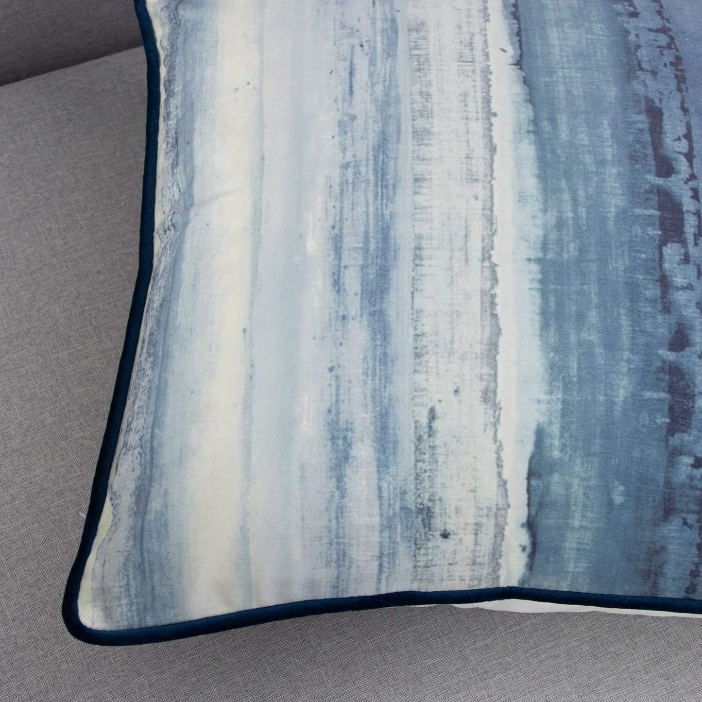 GREAGLE Velvet Throw Pillow Covers Soft Decorative Gold Pillowcases Square Cushion Covers