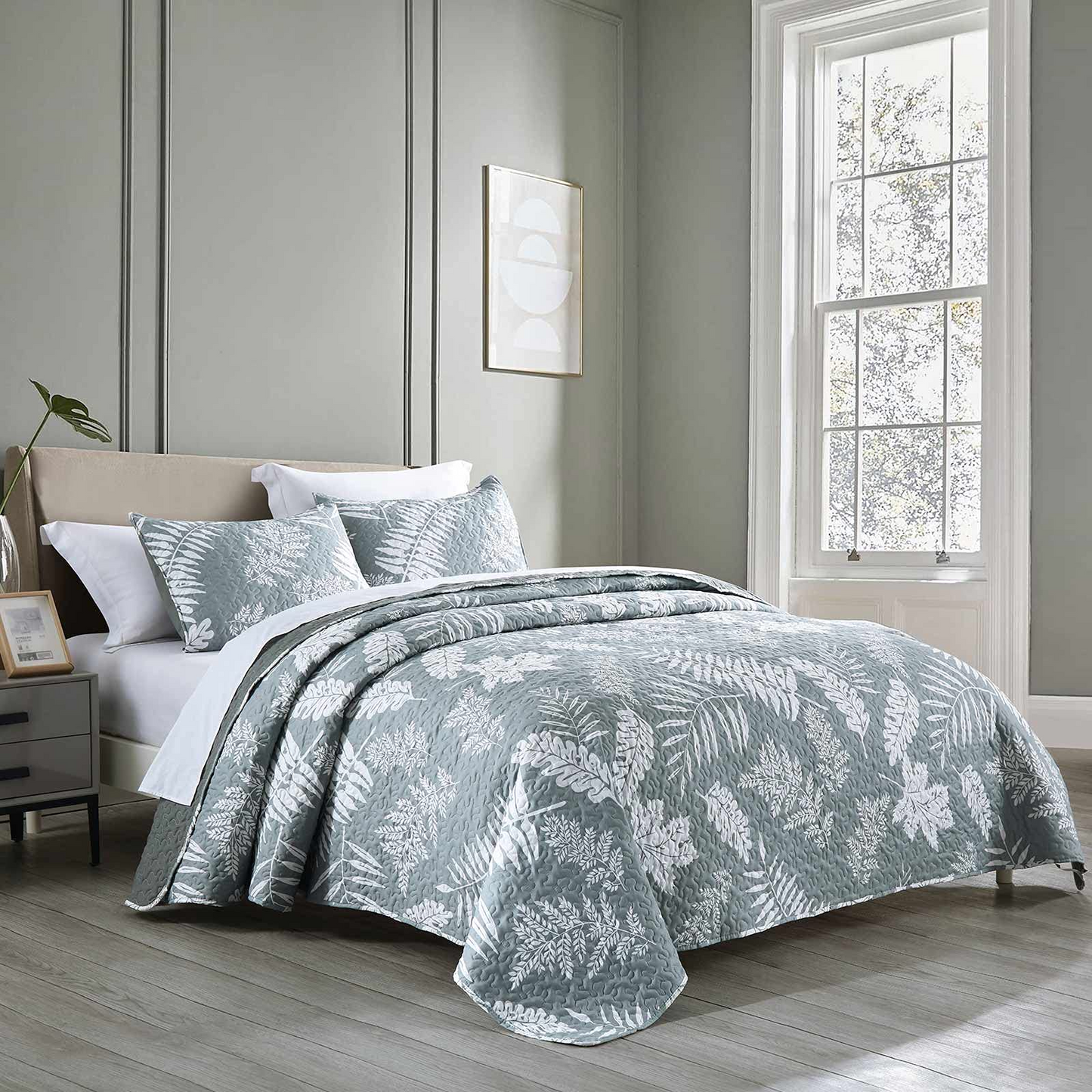 3-Piece Queen Quilt Set, Lightweight Soft Warm Full Size Quilt Bedspread Coverlet (90x90 in) with 2 Pillow Shams (20x26 in) for All Season, Leaf Print
