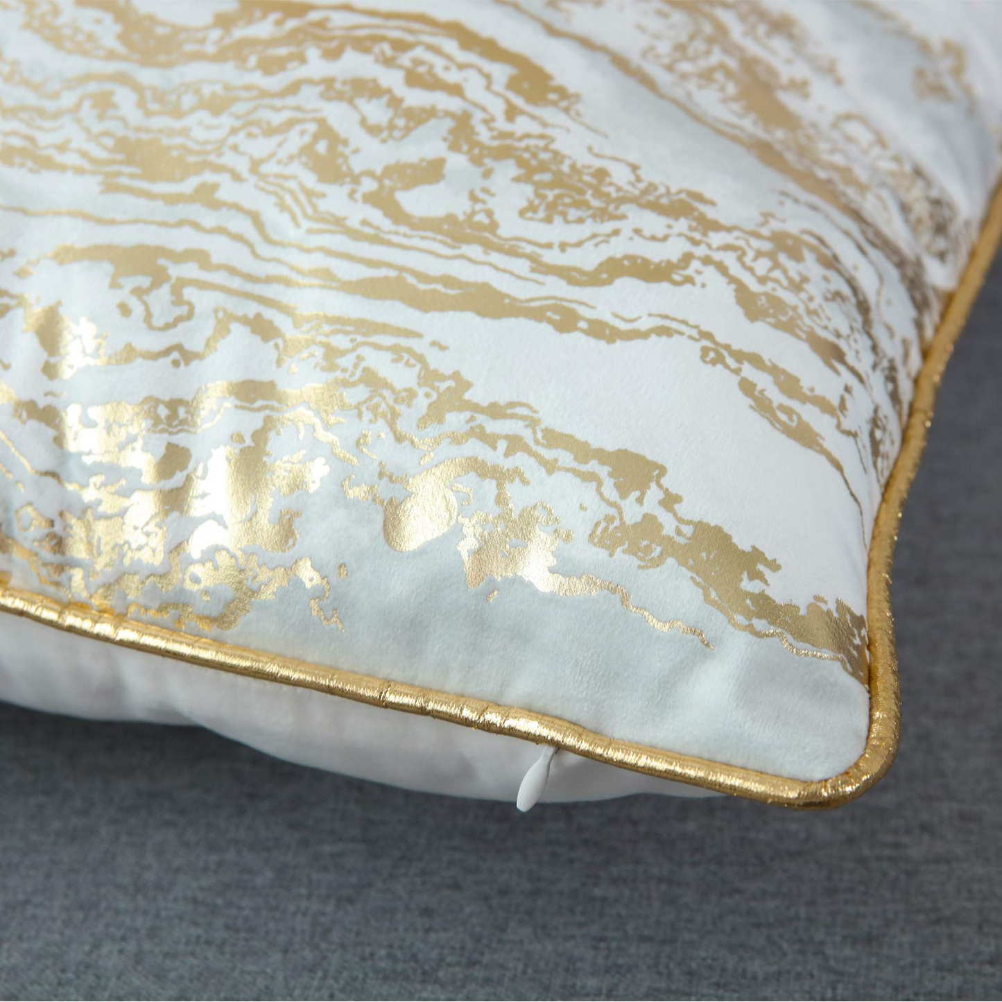 GREAGLE Throw Pillow Covers Cases Pack of 2 Soft Decorative Luxury Velvet White Gold