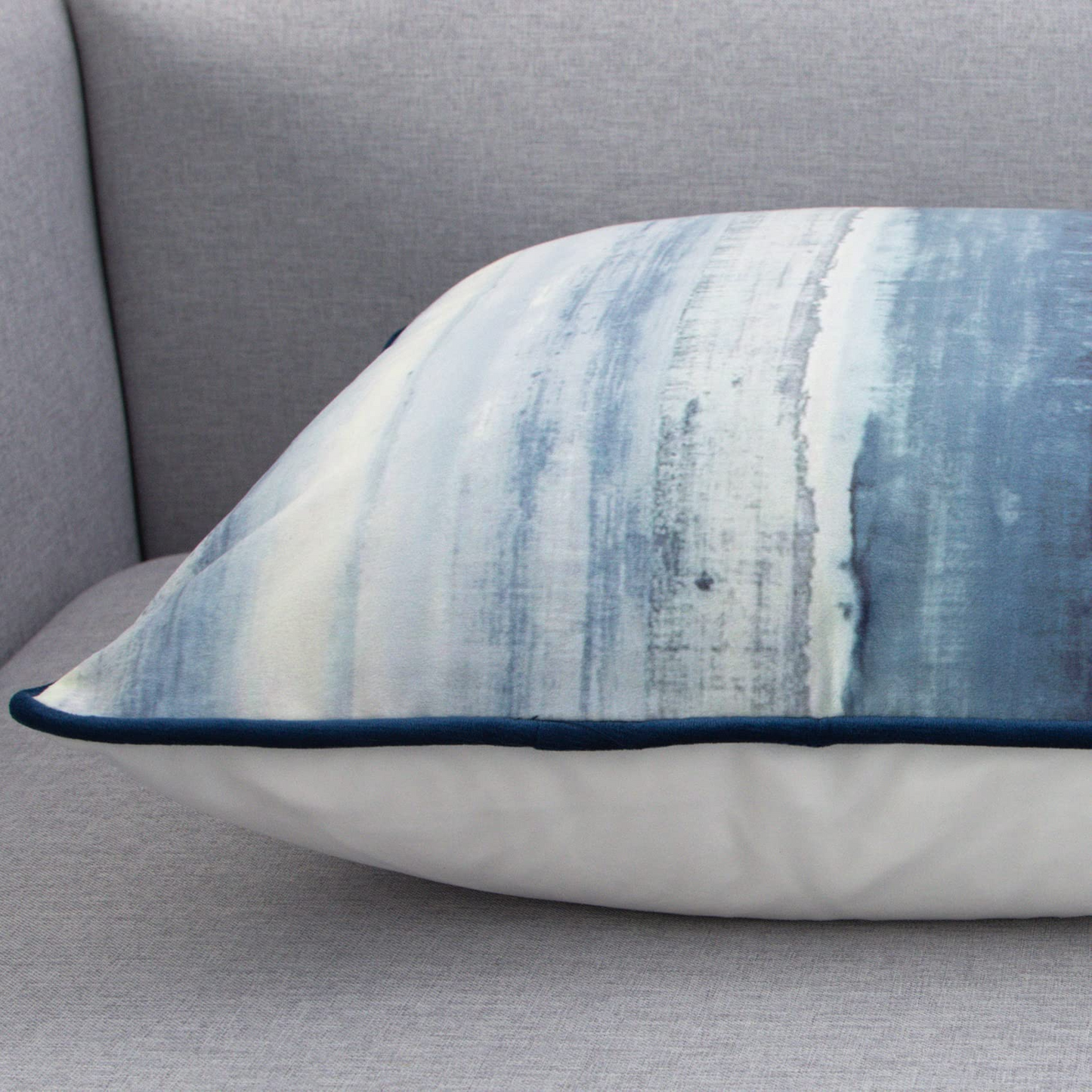 GREAGLE Velvet Throw Pillow Covers Soft Decorative Gold Pillowcases Square Cushion Covers
