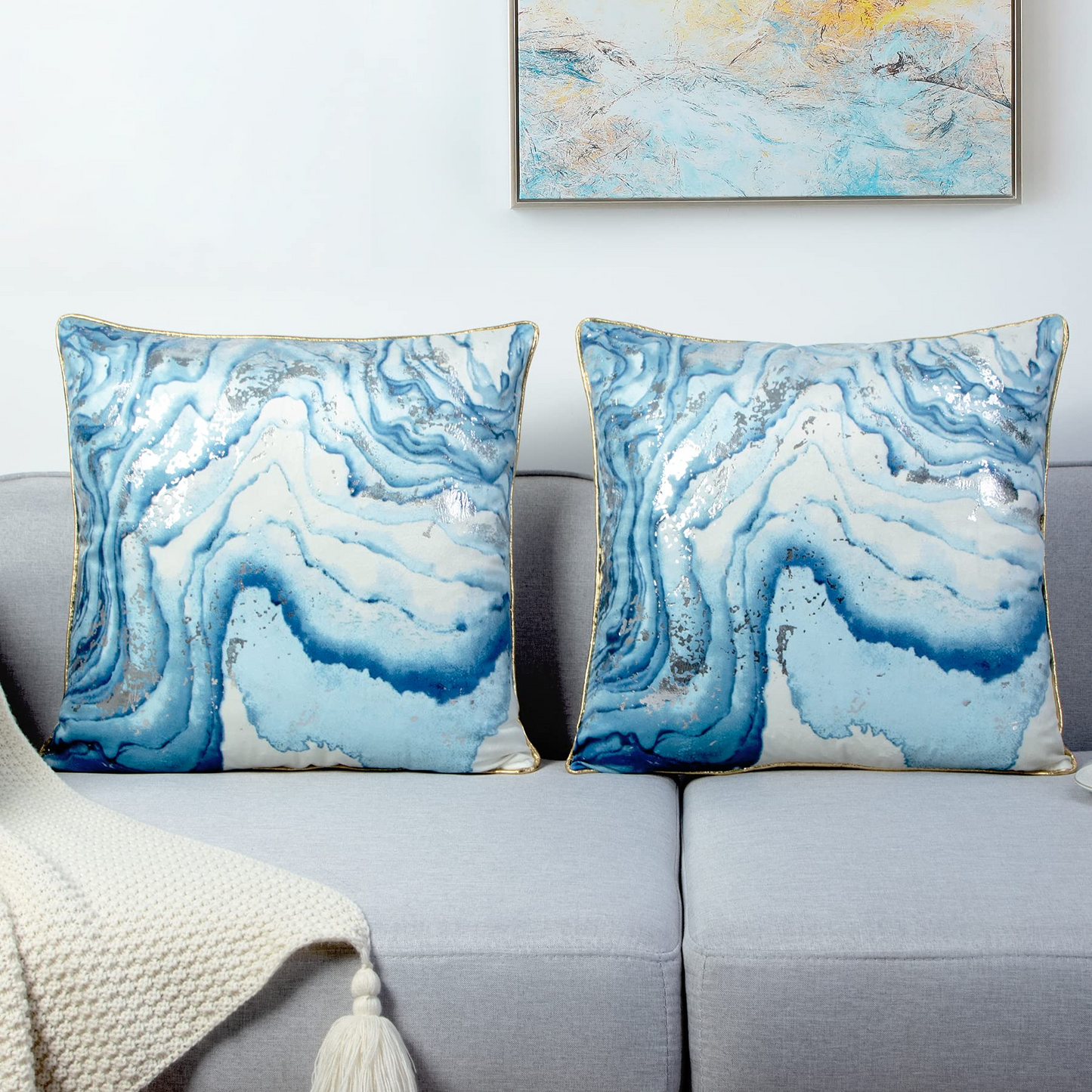 Throw Pillow Covers Cases, Pack of 2, Soft Decorative Luxury Velvet Cushion Covers for Living Room
